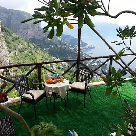 Vakantiehuis La Casetta Nel Bosco, Amalfi