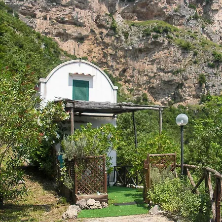 La Casetta Nel Bosco, Holiday home *