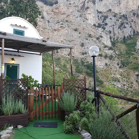 La Casetta Nel Bosco, Holiday home *